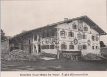 044 Bemaltes Bauernhaus im Bayerischen Algäu [Allgäu] (Gesamtansicht)