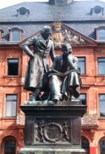 Hanau, Denkmal der Gebrüder Grimm