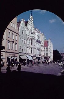 Hansestadt Rostock, Neuer Markt (zum Zeitpunkt der Aufnahme: Erst-Thälmann-Platz) 1967